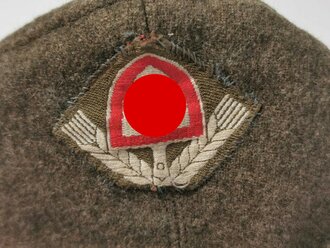 Reichsarbeitsdienst Feldmütze für Mannschaften. Leicht getragenes Stück, das Abzeichen von Hand vernäht, Kopfgrösse 58