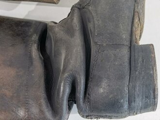 Paar Marschstiefel für Mannschaften der Wehrmacht. Zum Teil neuzeitlich "restauriert", Sohlenlänge 27cm