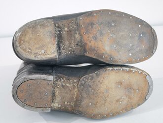 Paar Marschstiefel für Mannschaften der Wehrmacht. Zum Teil neuzeitlich "restauriert", Sohlenlänge 27cm