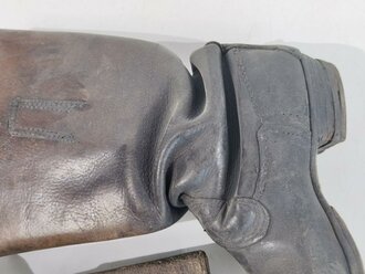 Paar Marschstiefel für Mannschaften der Wehrmacht. Zum Teil neuzeitlich "restauriert", Sohlenlänge 27cm