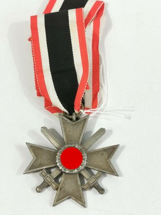 Kriegsverdienstkreuz 2. Klasse 1939 am Band, Hersteller...