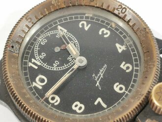 Luftwaffe Borduhr Bo-Uk II ( für Navigator )Bauart Junghans, Fl 23886. Die Uhr läuft, dreht beim Aufziehen aber manchmal durch. Gehäusedeckel lässt sich nicht ohne weiteres öffnen