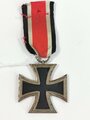 Eisernes Kreuz 2. Klasse 1939 am Band, Hersteller "65" für Klein & Quenzer im Bandring, die Schwärzung des Eisenkern zu 90% abgerieben