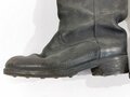 Paar Stiefel für Mannschaften im Stil des 1. Weltkrieg mit Seitennaht. Alter und Herkunft unbekannt, Sohlenlänge 27cm