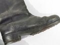 Paar Stiefel für Mannschaften im Stil des 1. Weltkrieg mit Seitennaht. Alter und Herkunft unbekannt, Sohlenlänge 27cm