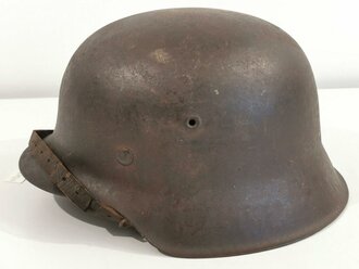 Heer, Stahlhelm Modell 1942. Zusammengehöriges, in...