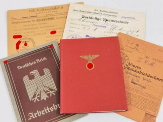 Mitgliedsbuch NSDAP sowie diverse Ausweise einer Frau aus...