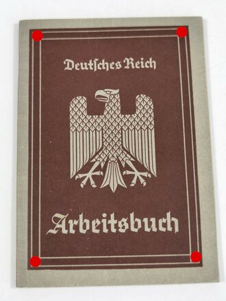 Mitgliedsbuch NSDAP sowie diverse Ausweise einer Frau aus Regensburg. Mitgliedsbuch komplett geklebt bis 1943, aufgenommen in die NSDAP am 1.Mai 1935