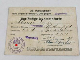 Mitgliedsbuch NSDAP sowie diverse Ausweise einer Frau aus Regensburg. Mitgliedsbuch komplett geklebt bis 1943, aufgenommen in die NSDAP am 1.Mai 1935