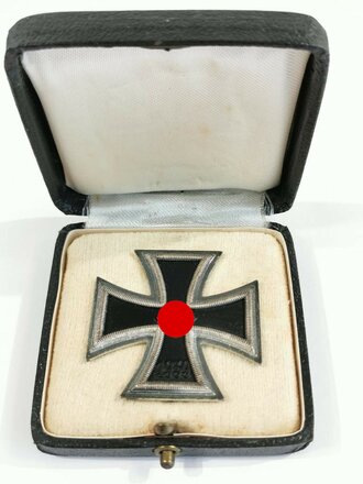 Eisernes Kreuz 1. Klasse 1939, Magnetisches Stück...