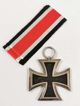 Eisernes Kreuz 2. Klasse 1939, Magnetisches Stück , Hersteller 65 für Klein & Quenzer Idar Oberstein im Bandring, schwärzung des Hakenkreuz 100%