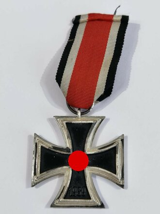 Eisernes Kreuz 2. Klasse 1939, Nicht magnetisches Stück ohne Herstellerbezeichnung, schwärzung des Hakenkreuz 100%