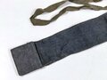 Tasche für die Gaswarnfähnchen der Wehrmacht, seltene Variante aus blauem Material, in sehr gutem Zustand