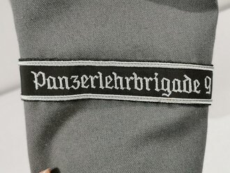 Bundeswehr, Dienstrock für einen Offizier der Artillerie Panzerlehrbrigade 9, die Effekten original vernäht