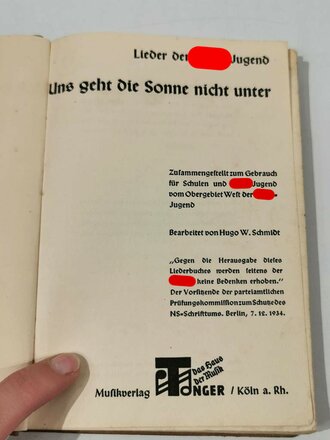 Uns geht die Sonne nicht unter - Lieder der Hitler-Jugend, datiert 1943, ca. 150 Seiten, unter A5