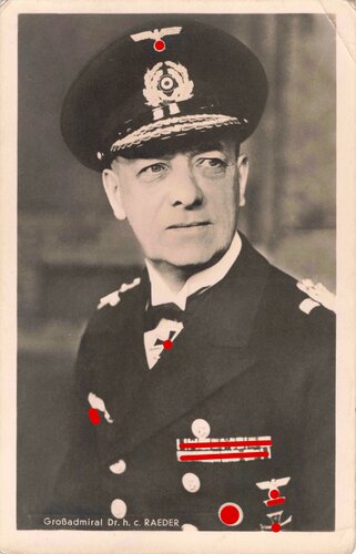 Hoffmann Fotopostkarte Ritterkreuzträger Großadmiral Dr. h. c. Raeder 