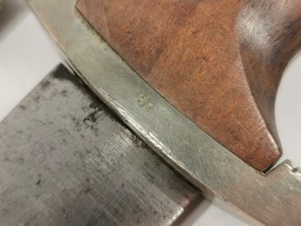 SA Dienstdolch, frühes Stück mit brünierter Scheide, der Hersteller verschliffen, wohl durch entfernen einer Devise. Zusammengehöriges Stück