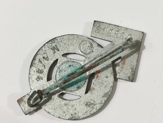 HJ Leistungsabzeichen in silber, Zink versilbert, M1/34, Verleihungsnummer 318569
