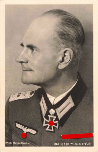 Hoffmann Fotopostkarte Ritterkreuzträger mit Eichenlaub Oberst Karl Wilhelm Specht 