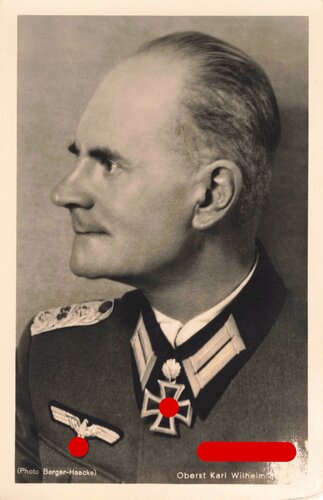 Hoffmann Fotopostkarte Ritterkreuzträger mit Eichenlaub Oberst Karl Wilhelm Specht, verkratzt