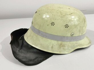 Deutschland nach 1945, Leichtmetallhelm Feuerwehr, ungereinigtes Stück