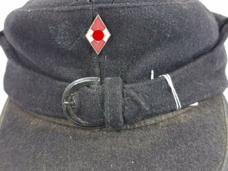 HJ Wintermütze, getragenes Stück mit dem richtigen Emblem ( mit Splinten )