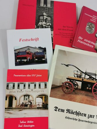 Konvolut Literatur zum Thema Feuerwehr