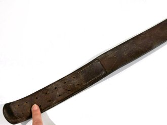 Koppelriemen für Mannschaften der Wehrmacht, frühes Stück mit Aluminiumgegenhalt, Gesamtlänge 96cm