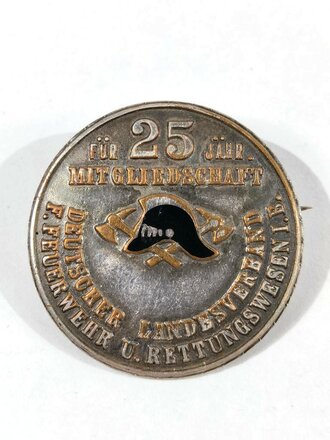 Deutscher Landesverband für Feuerwehr und Rettungswesen in Böhmen, Dienstabzeichen für 25 jährige Mitgliedschaft. 32mm