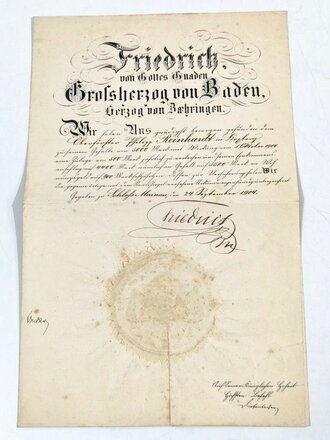 Baden, Bestallung und Gehaltserhöhung für einen Oberförster datiert 1904 bzw. 1905. Beide Urkunden eigenhändig signiert Großherzog Friedrich von Baden, Jeweils gefaltet