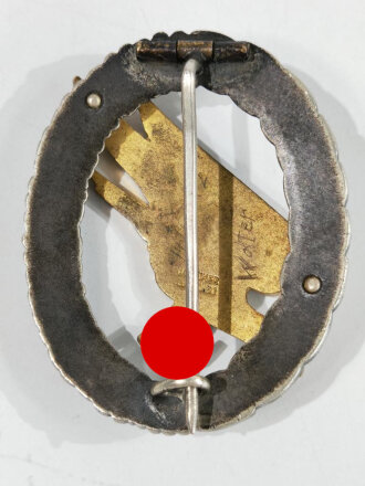 Fallschirmschützenabzeichen der Luftwaffe, Buntmetall, Hersteller Deumer Lüdenscheid. Leicht getragenes Stück  eines Herrn Wolter F.J.R. 2