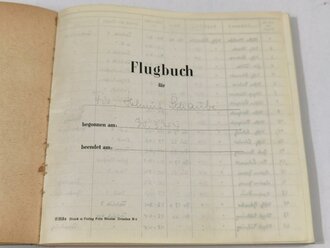 Luftwaffe Flugbuch begonnen am 30.3.33 mit 32...