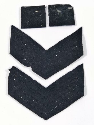 Deutschland nach 1945, Paar Polizei Dienstgradabzeichen auf schwarzem Untergrund