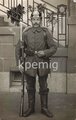 1.Weltkrieg, Foto eines feldgrauen Bayern mit Ersatzseitengewehr, Ansichtskartenformat