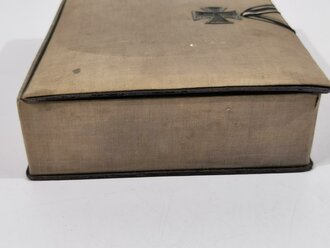 1.Weltkrieg, patriotische Schachtel für Kriegserinnerungen mit aufgelegtem Eisernen Kreuz aus Blech. Verschluss defekt