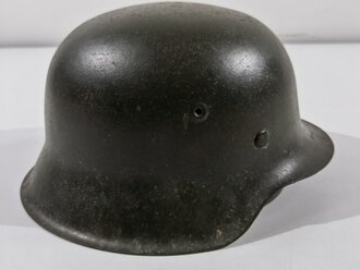 Heer, Stahlhelm Modell 1942. In allen Teilen originales und zusammengehöriges Stück