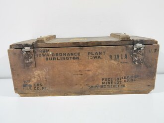 U.S. 1943 dated wood box