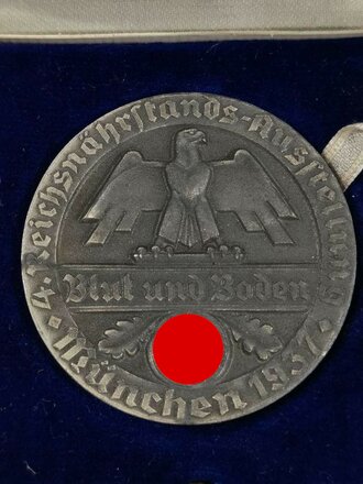 "4. Reichsnährstands-Ausstellung München 1937" nicht tragbare Siegermedaille 37mm, in zugehörigem Etui