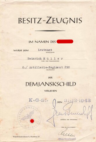 Demjanskschild mit Verleihungsurkunde und zwei zugehörigen schreiben. Der Schild magnetisch