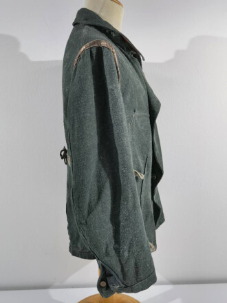 Heer , schilfgrüne Drillichfeldbluse für die Panzertruppe. Leicht getragenes Kammerstück in sehr gutem Zustand, die Effekten original vernäht