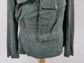 Heer , schilfgrüne Drillichfeldbluse für die Panzertruppe. Leicht getragenes Kammerstück in sehr gutem Zustand, die Effekten original vernäht