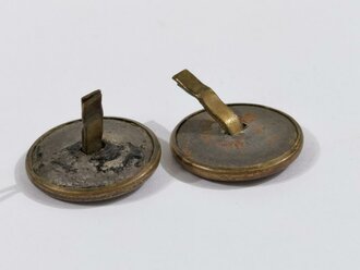 Paar Steckrosetten für eine Schuppenkette, Messing,  je 25mm Durchmesser