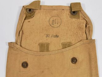 Tasche für die Gasplane der Wehrmacht, sandfarben, Druckknöpfe zum Teil rostig