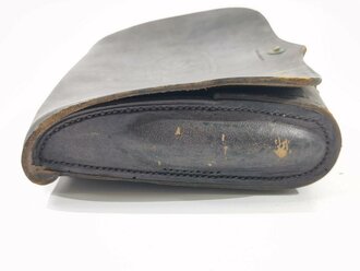 U.S. Indian Wars Era, Hagner No. 1 cartridge pouch approved by the Calvary and Infantry Boards in 1871 and 1872 for the .50-70 Gov. cartridges. Used, good condition