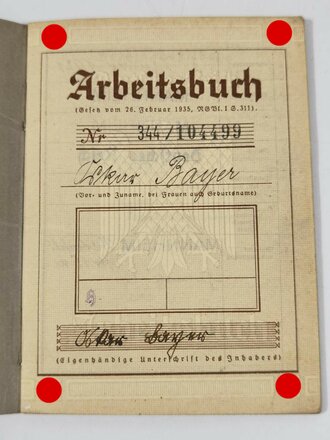 Arbeitsbuch eines Schlosser, der von 1935 bis 1945 bei den "Motoren Werke Mannheim vorm. Benz" gearbeitet hat