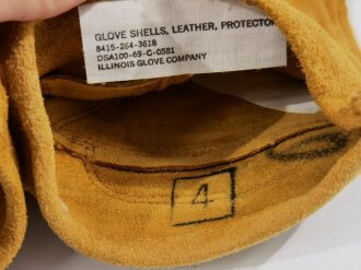 U.S. 1969 dated Glove shells, Leather, Protective. Unused, some storage wear, size 4 ( large ) You will receive one ( 1 ) pair