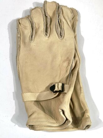 U.S. 1970 dated Gloves, Leather, Work M-1950, size 4, Unused, from the original bundle, you will receive 1 ( one ) pair