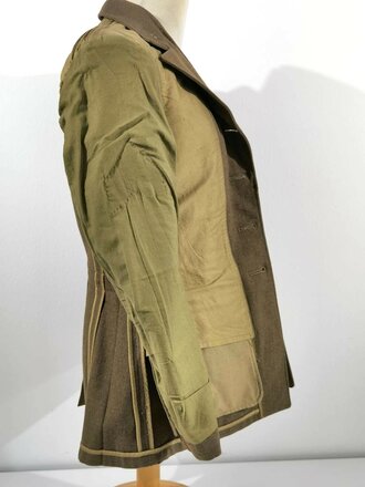 U.S. Army Air Forces, 1943 dated coat, wool. The owner was part of the 8th Air force , overseas for 2 years and honorable discharged service men.