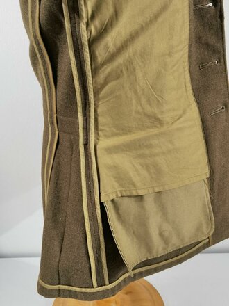 U.S. Army Air Forces, 1943 dated coat, wool. The owner was part of the 8th Air force , overseas for 2 years and honorable discharged service men.