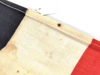 Kaiserreich, Fahne an defektem Holzstab, 22 x 26cm